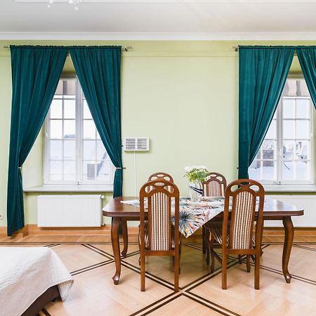 Apartamenty W Palacu Pod Baranami Краків Екстер'єр фото