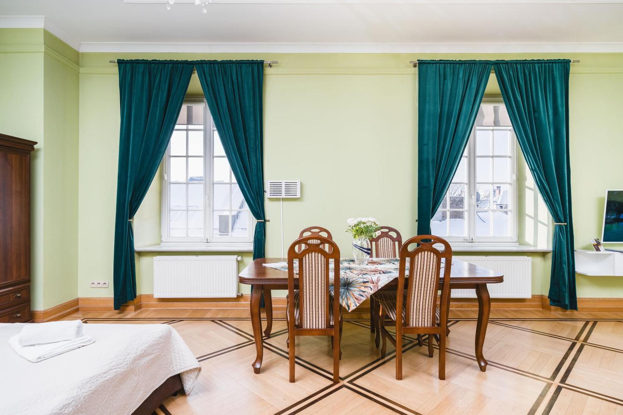 Apartamenty W Palacu Pod Baranami Краків Екстер'єр фото