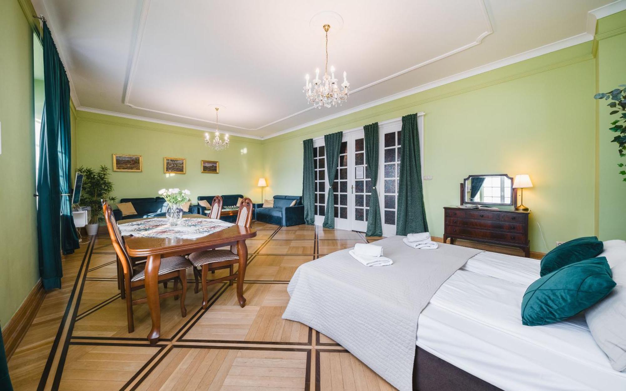 Apartamenty W Palacu Pod Baranami Краків Екстер'єр фото
