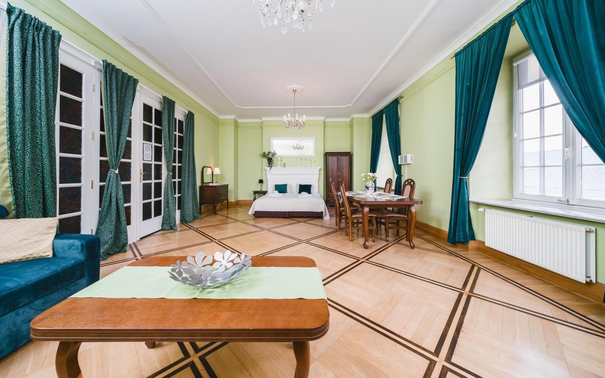 Apartamenty W Palacu Pod Baranami Краків Екстер'єр фото