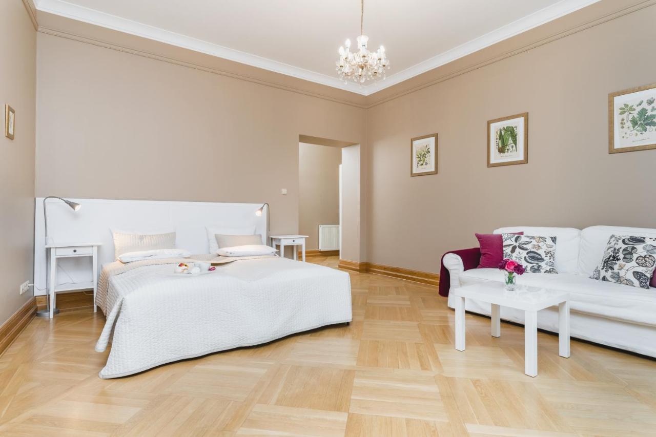 Apartamenty W Palacu Pod Baranami Краків Екстер'єр фото